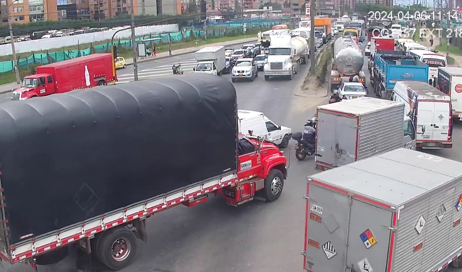 Protestas hoy en Bogotá: bloquean avenida ciudad Cali, tome rutas alternas