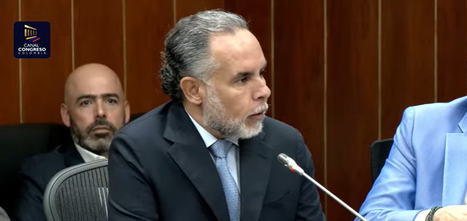 “Hay un bloqueo institucional”: Benedetti en la discusión de la reforma laboral