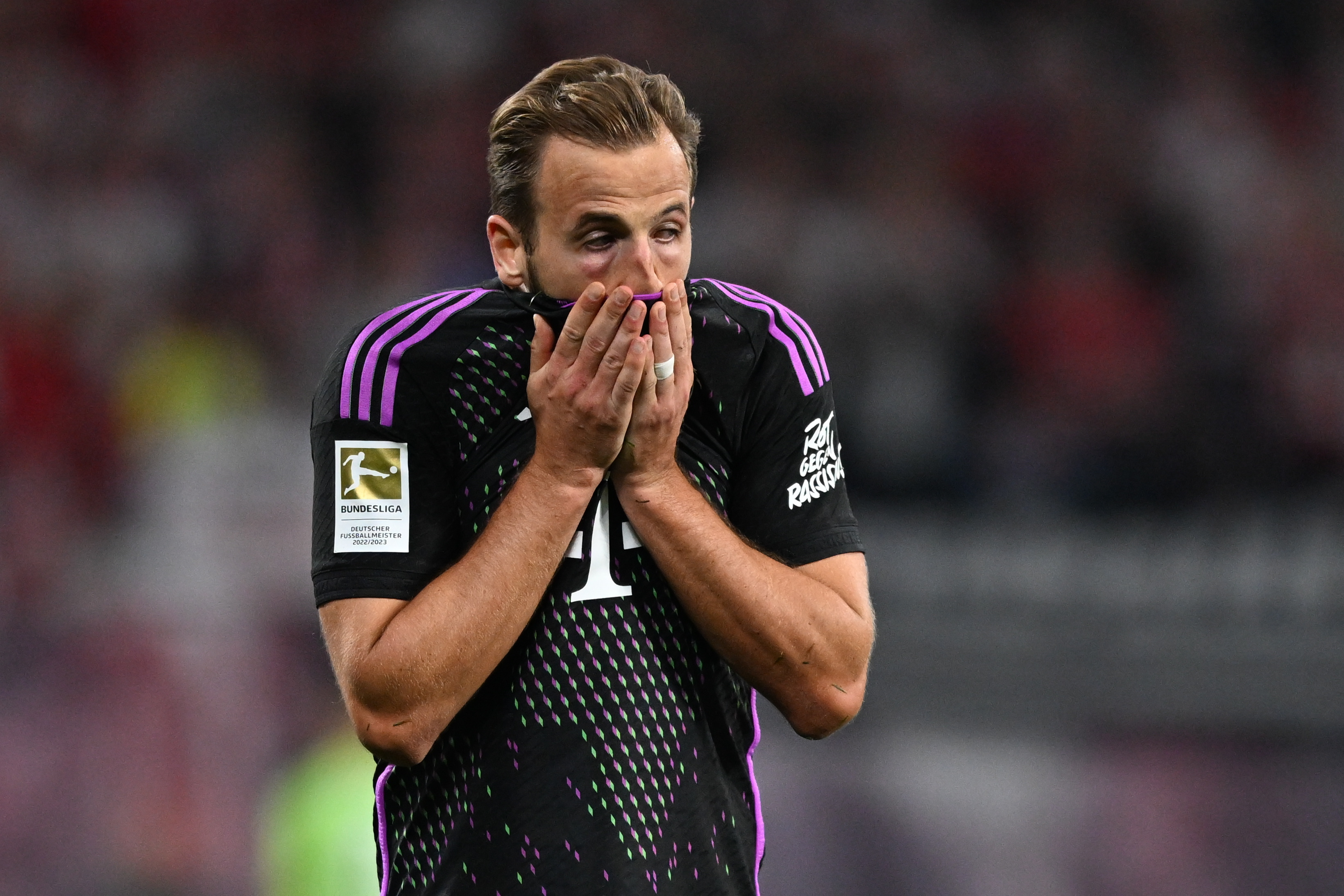 Bayern Múnich salvó un punto en su visita al RB Leipzig, pero perdió el liderato