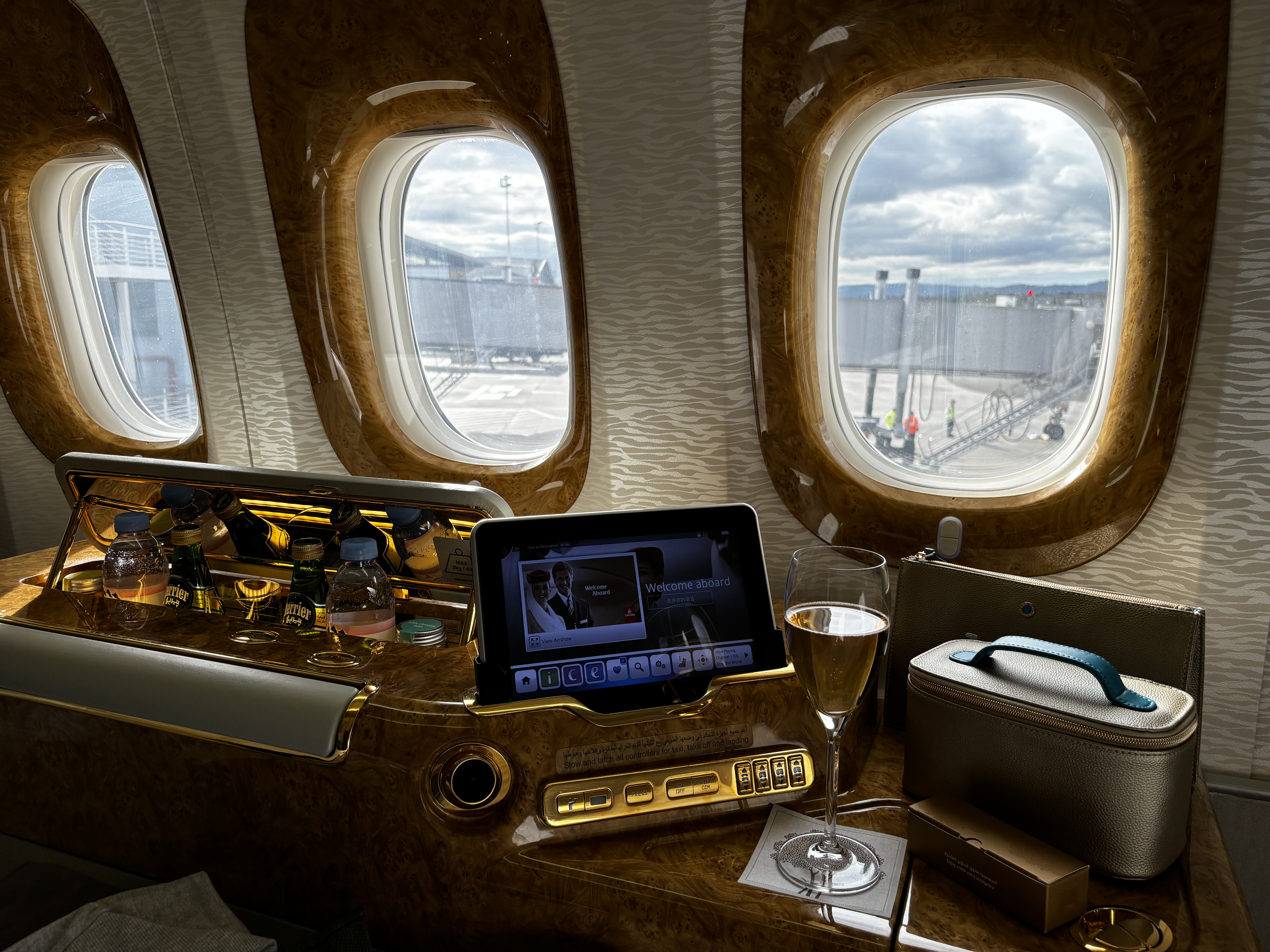 Emirates también se convirtió en la primera aerolínea en ofrecer servicios de primera clase en la popular ruta entre Miami y Bogotá.