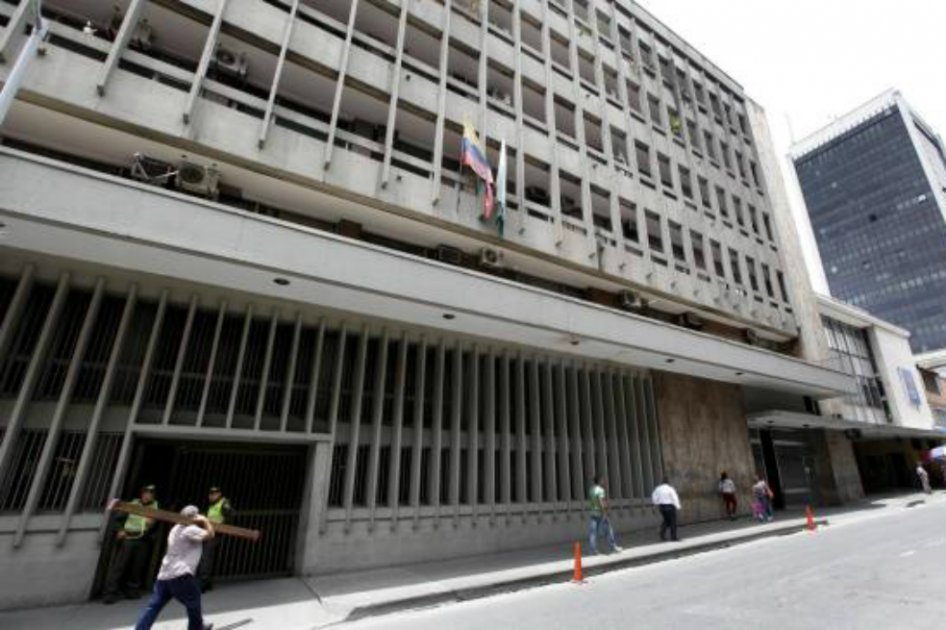 Denuncian que jueza habría falsificado firma de magistrados en decenas de tutelas