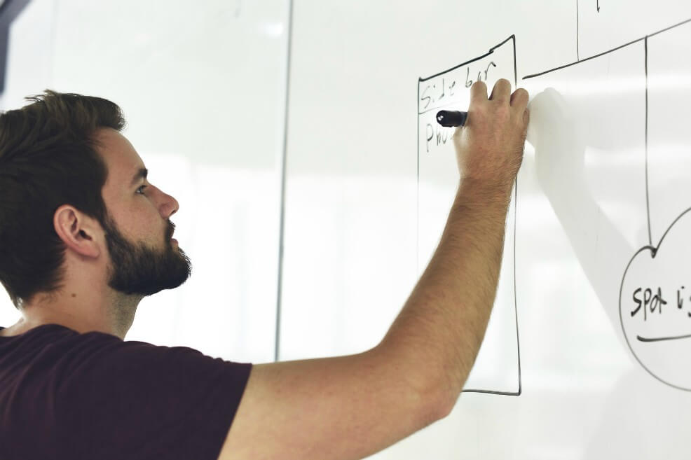 Empresarios que le apuesten a la ciencia pueden recibir beneficios tributarios