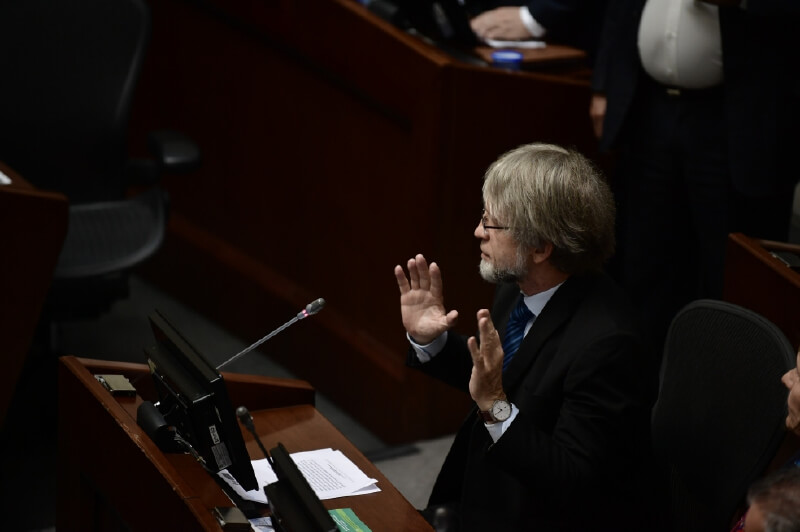 Las opciones de Antanas Mockus para volver al Congreso
