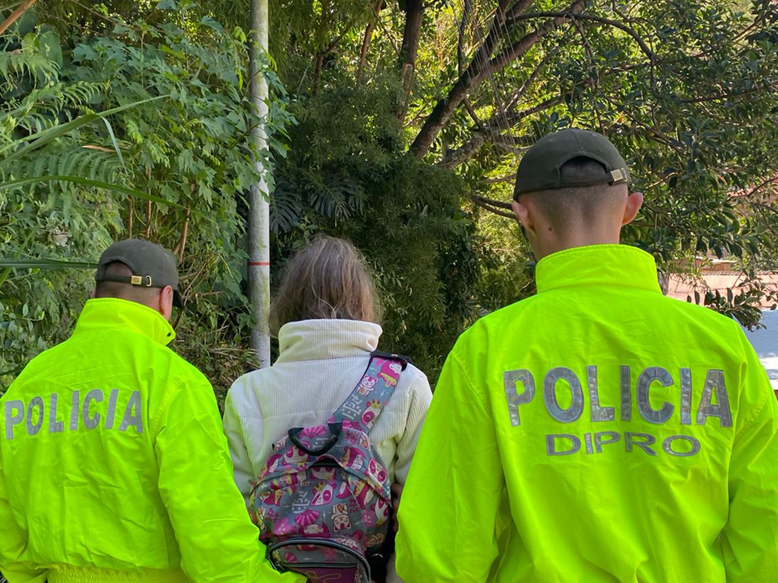 Capturaron a dos mujeres señaladas de explotar sexualmente a niñas en Medellín