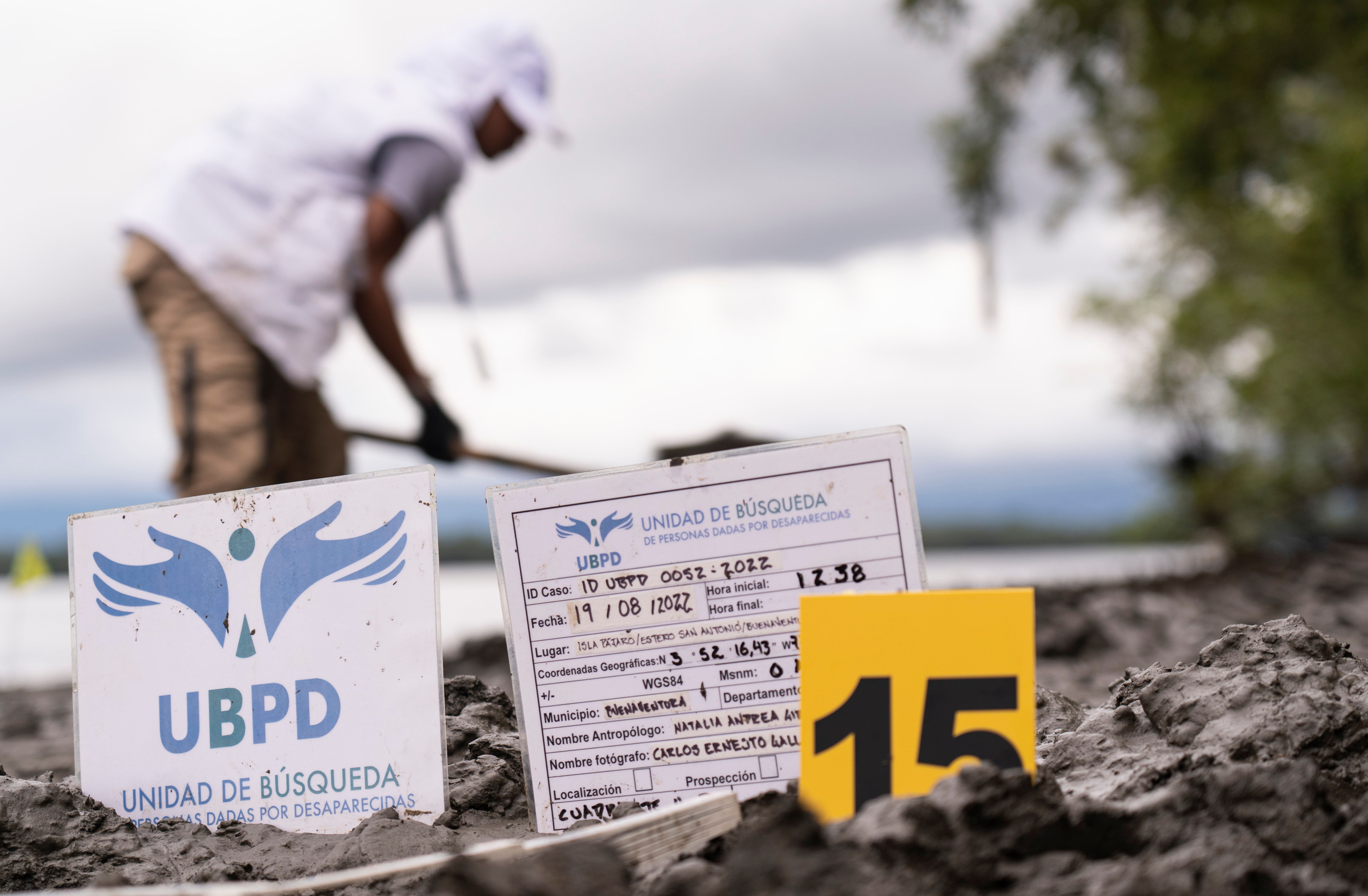 La unión de científicos y sabedores ancestrales para encontrar a desaparecidos en Buenaventura