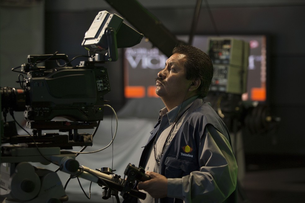 Televisa estaría en conversaciones para fusionarse con Univisión