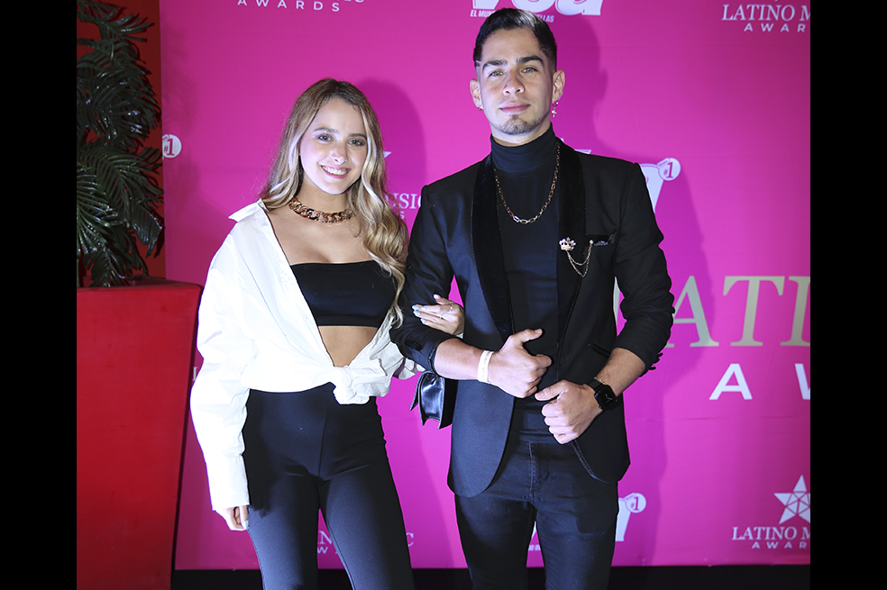 Michelle Olvera, Kevin Bury Latino Music Awards Nominados Medellin