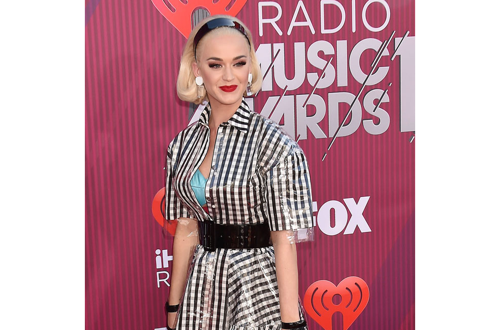 Katy Perry: parto y lanzamiento de disco al mismo tiempo