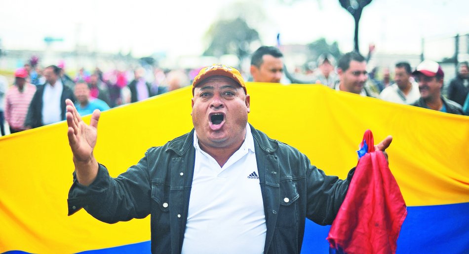 La primera protesta nacional de los propietarios de camiones se registró en 1996, y desde entonces no ha cesado. / Cristian Garavito - El Espectador
