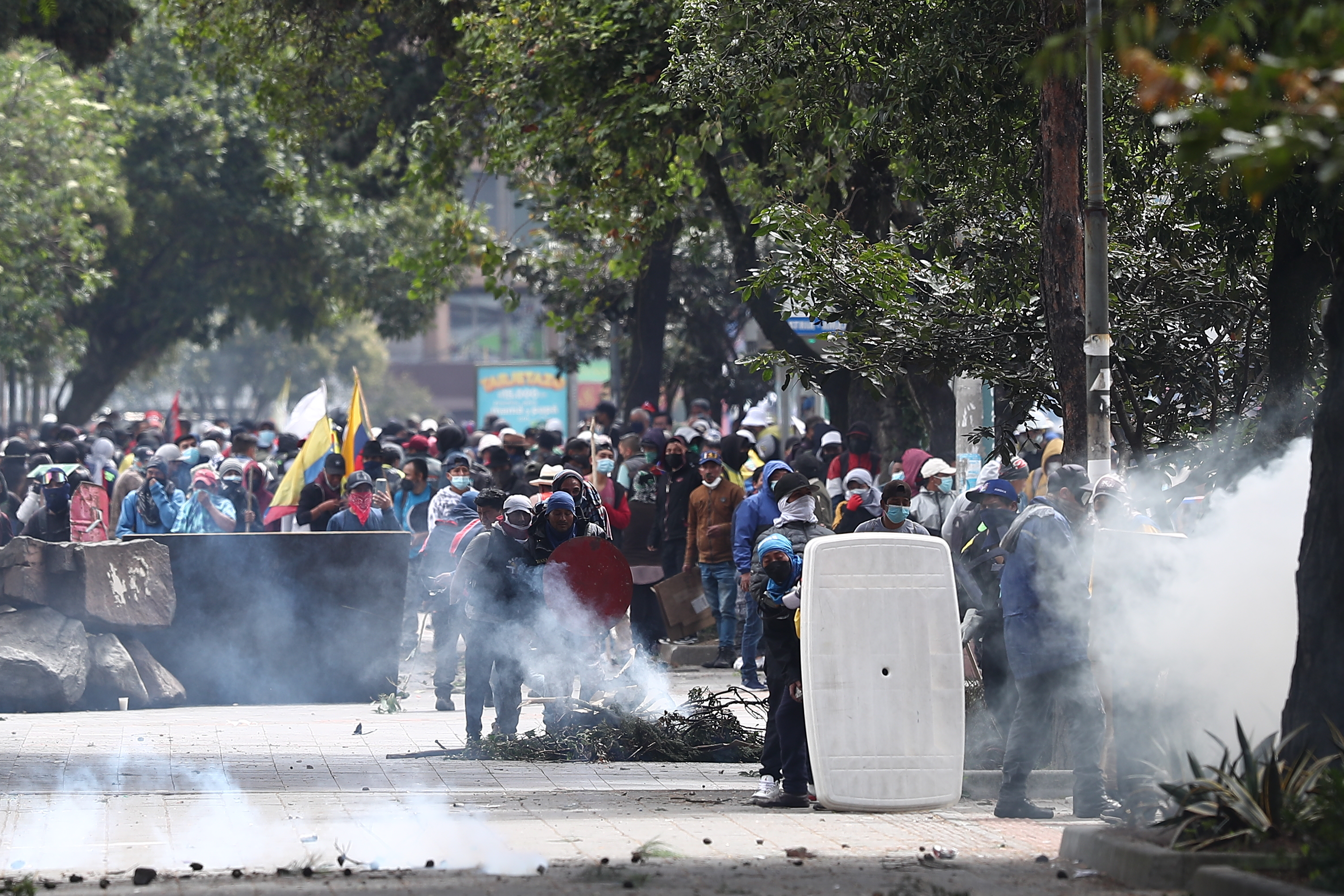 Crisis en Ecuador: piden diálogo para conjurar paro que completa nueve días