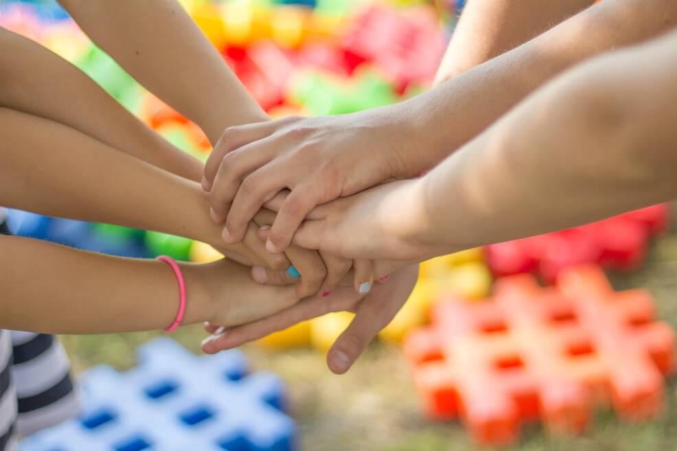 ¿Tiene un emprendimiento de impacto social? Esta beca le puede interesar