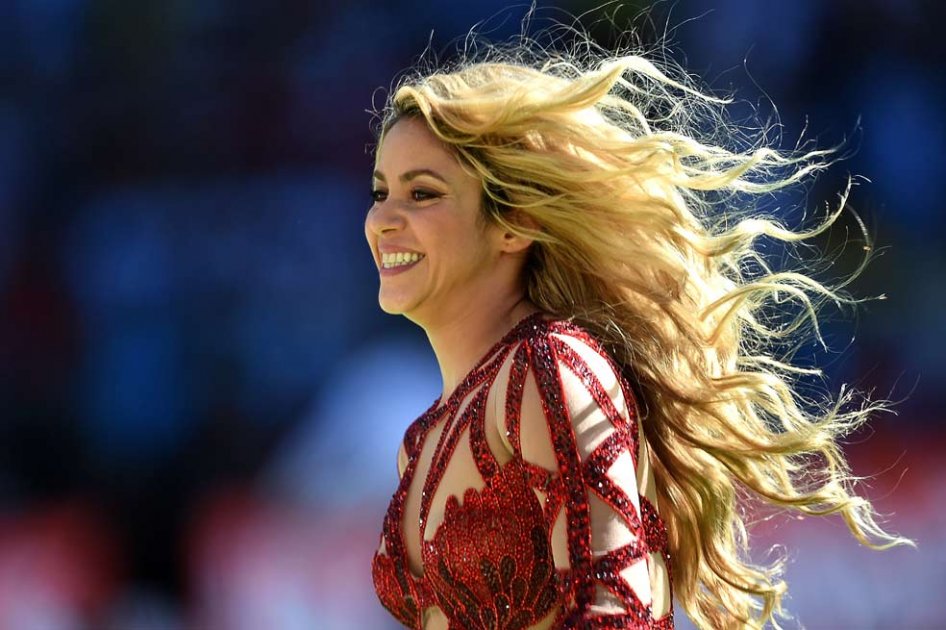Shakira festeja ser la primera persona en tener 100 millones de amigos en Facebook