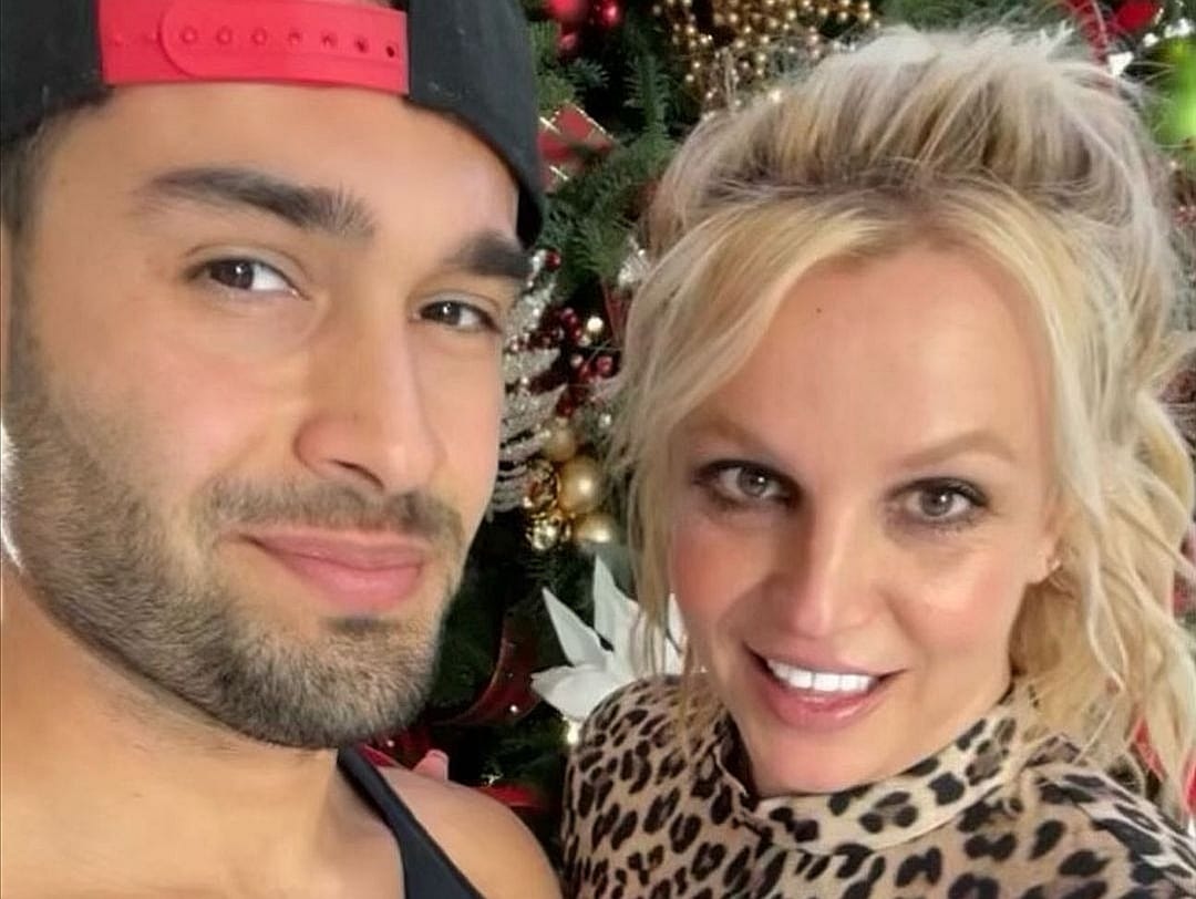¡Atención! Britney Spears confirma que está embarazada de Sam Asghari
