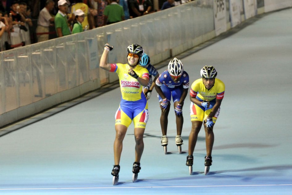 Paola Segura ganó en 1.000 mts. mayores damas. Foto: Fedepatín
