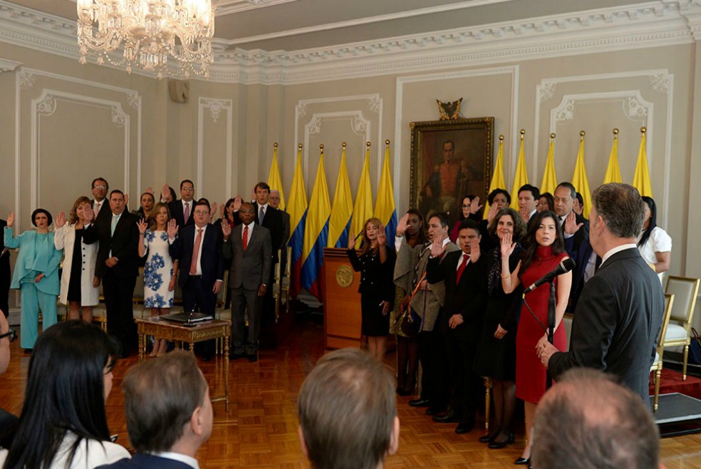 «Ustedes darán ejemplo de que es posible buscar la paz»: Santos a magistrados de la JEP