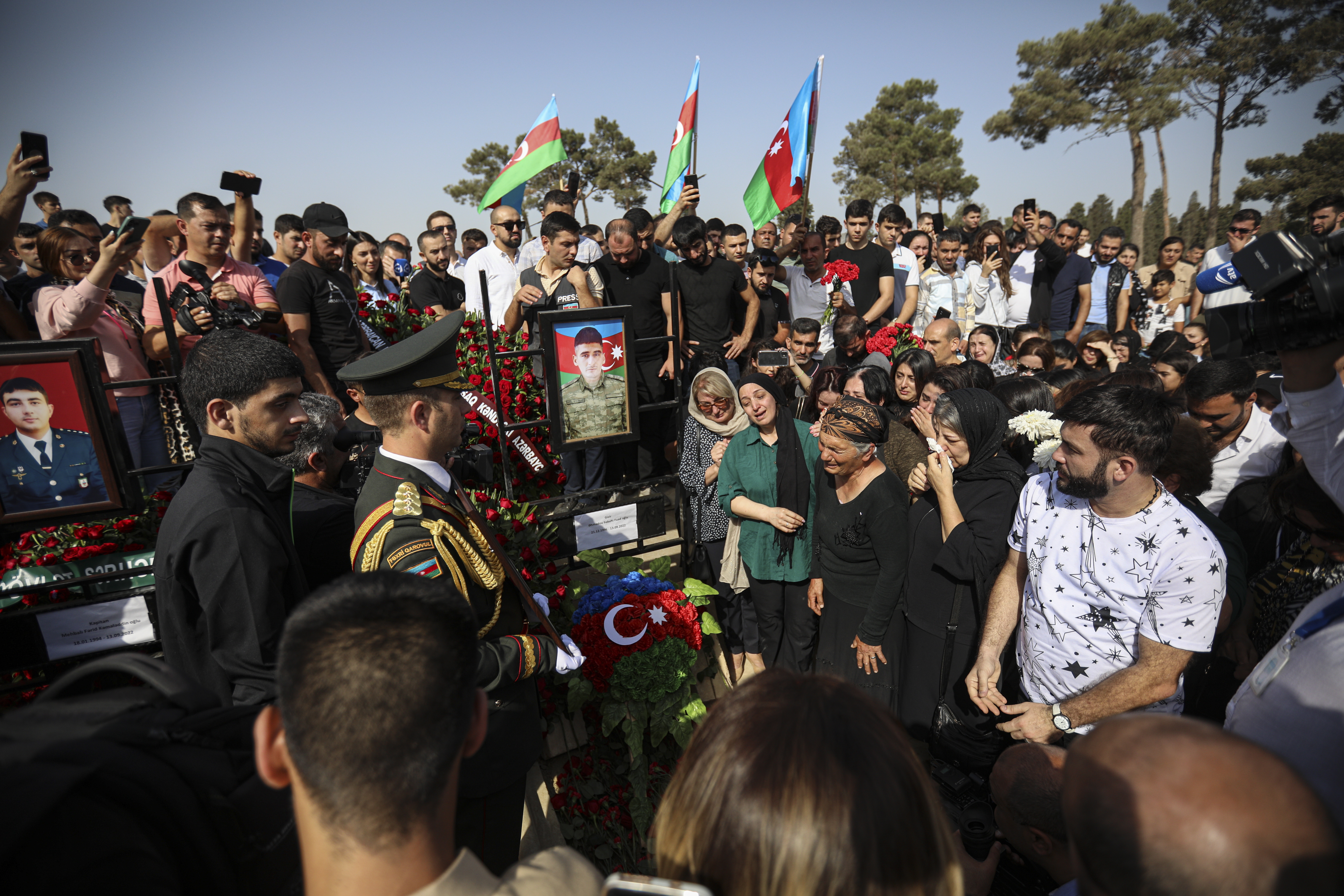 Conflicto entre Armenia y Azerbaiyán: enfrentamientos dejan más de 170 muertos