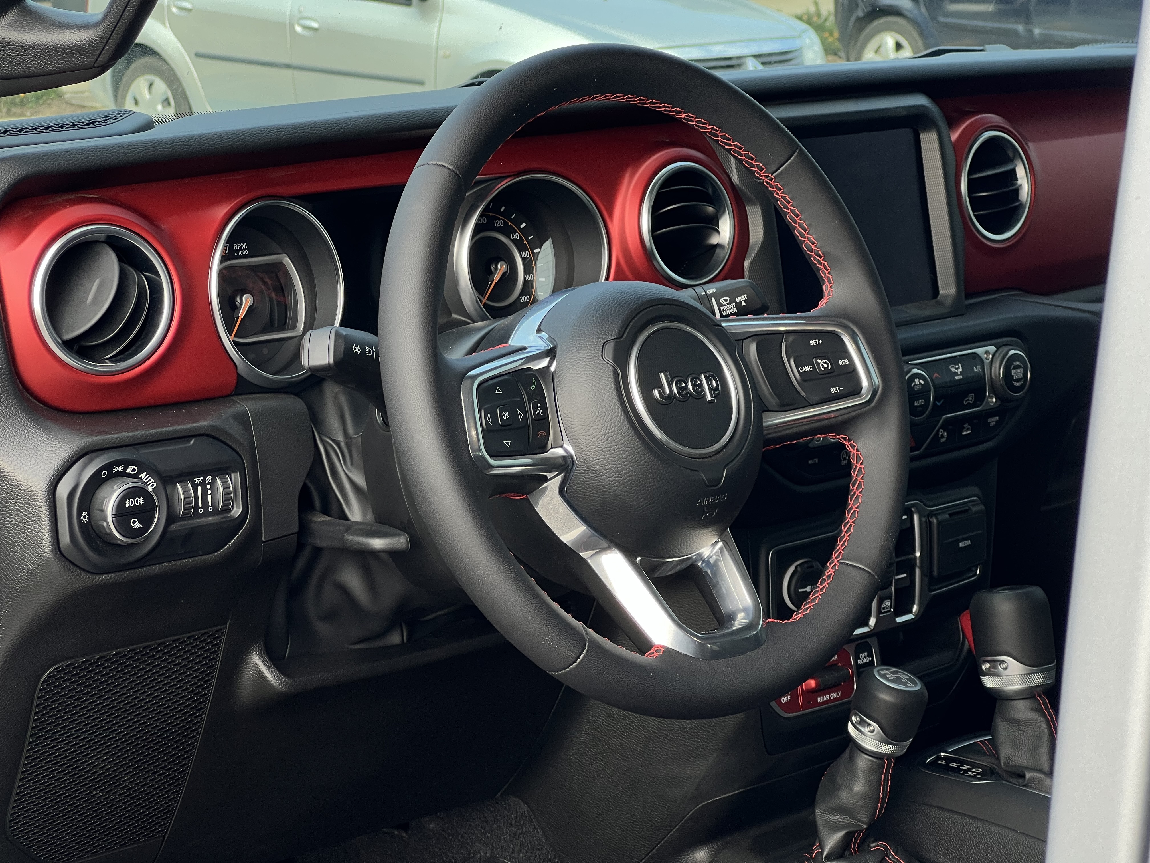 Así es la Jeep Gladiator Rubicon que se vende en Colombia