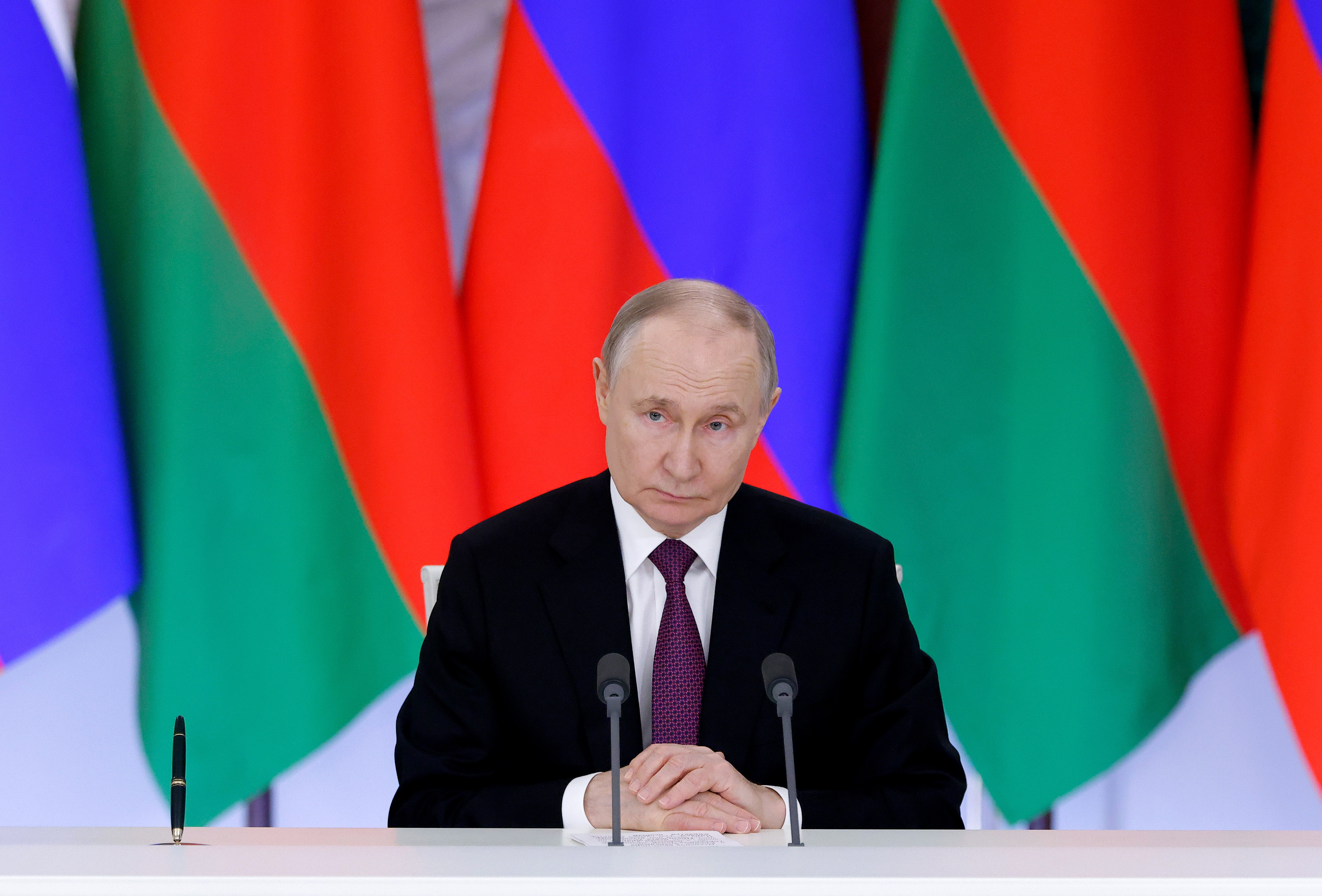 Trump pide a Putin “perdonar la vida” de las tropas ucranianas en Kursk