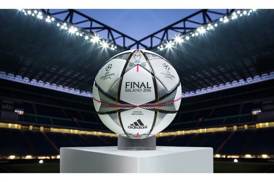Sé el primero en tener el balón de la Champions League
