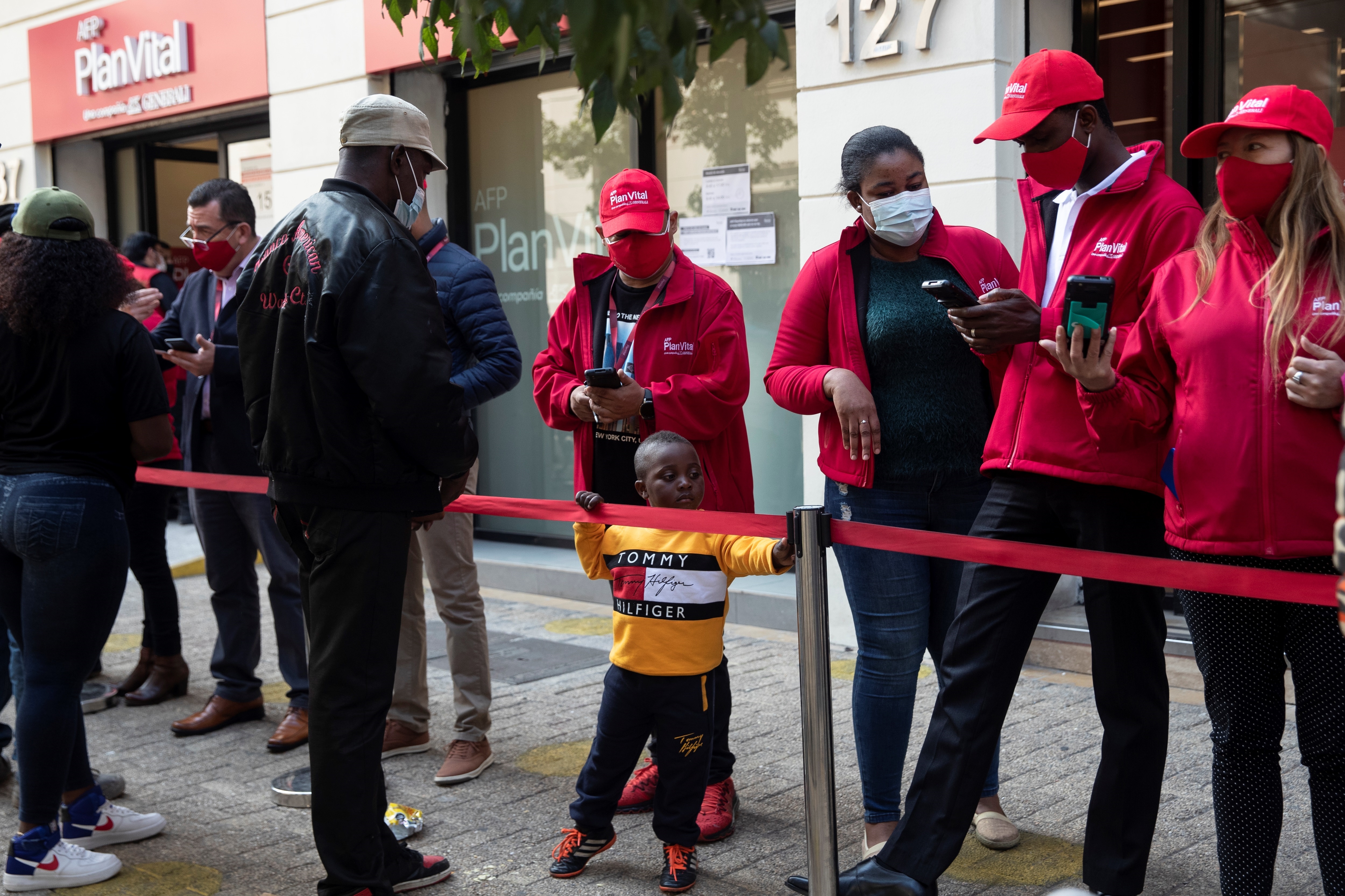 En medio de la pandemia, Chile sigue discutiendo sobre el retiro de las pensiones