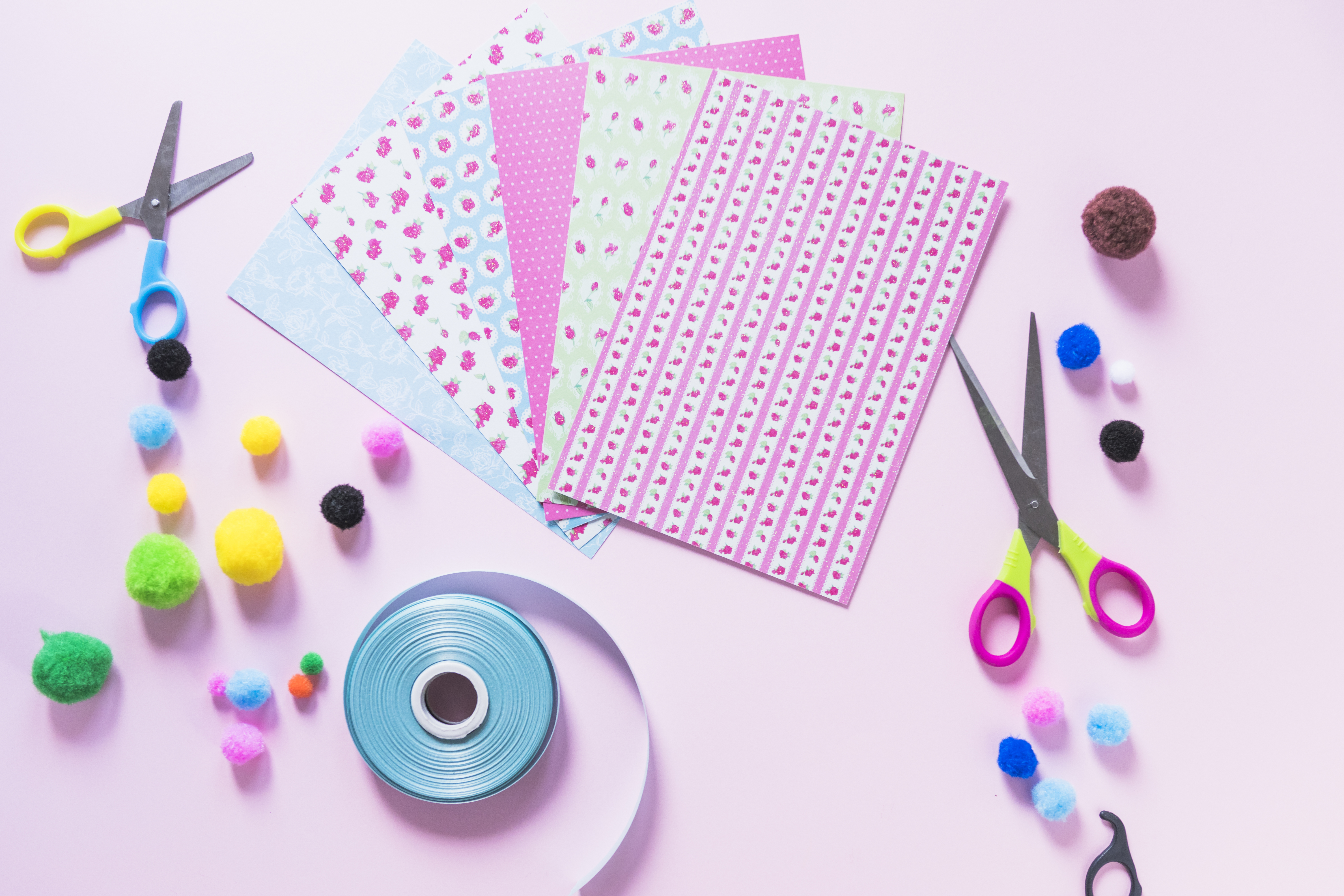 Cómo decorar cuadernos para niños con material reciclable