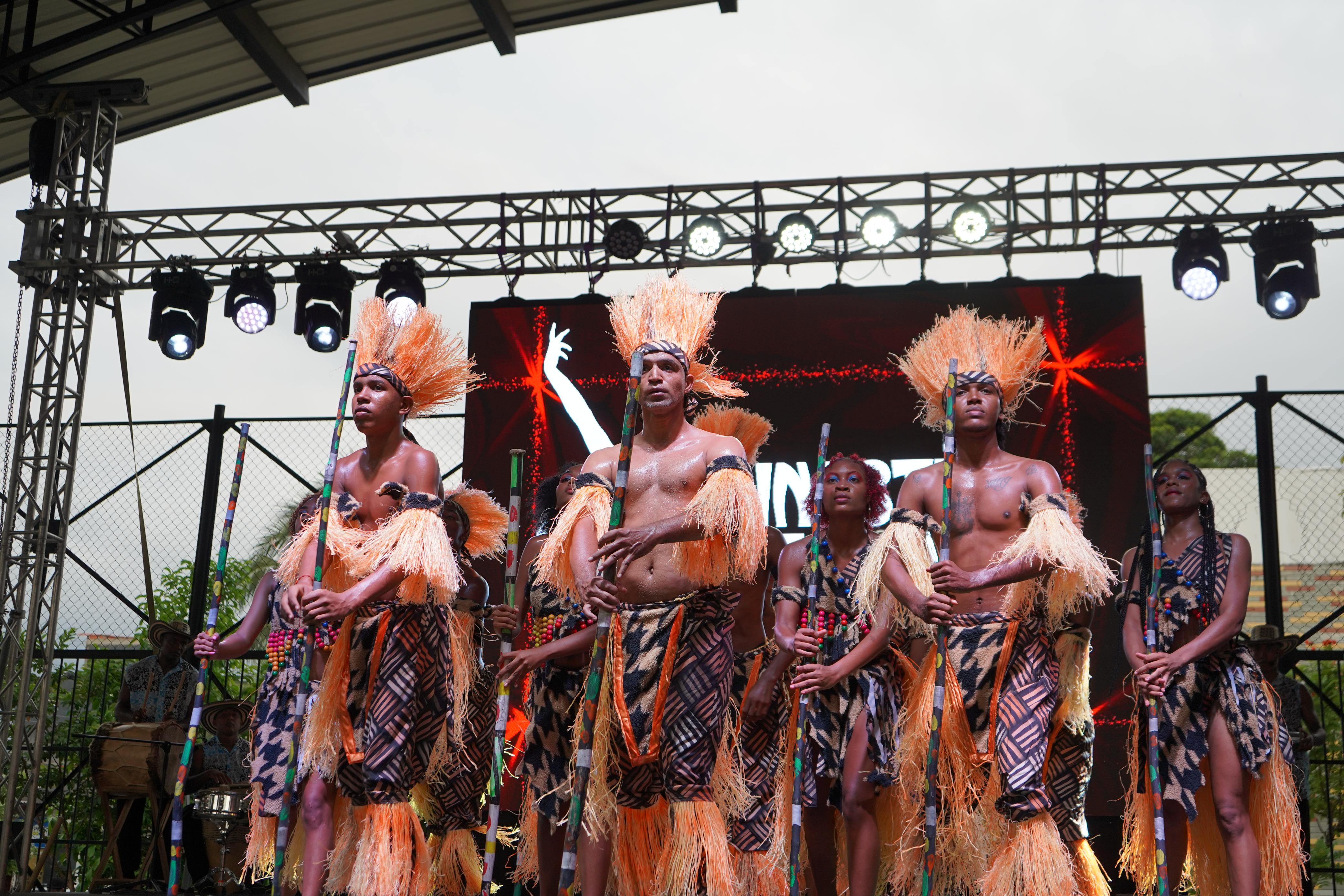 Música, baile y orgullo prieto: así se vivió el primer Festival Vibrá Urabá