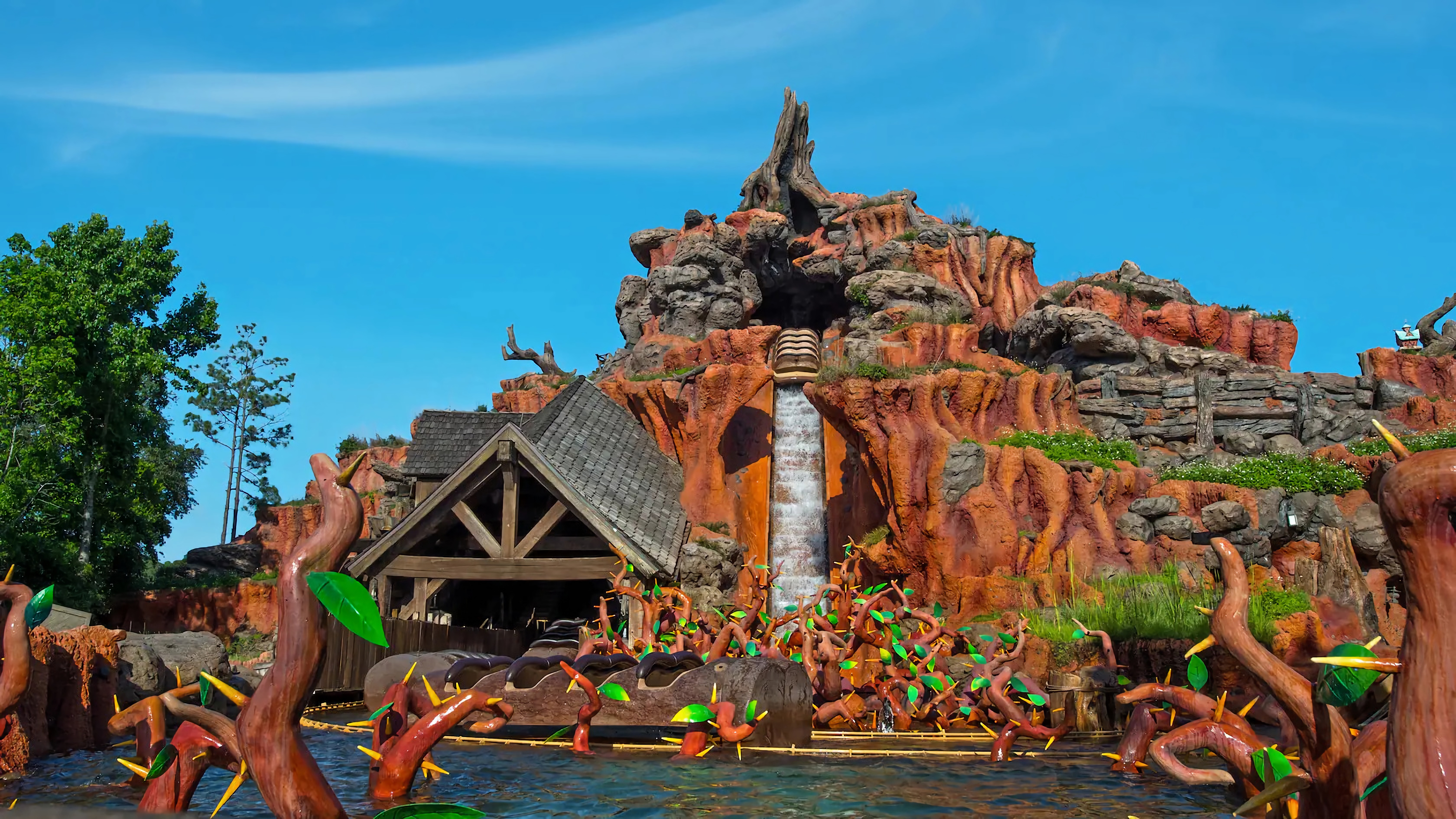 Atracción de Disney con estereotipos racistas cierra definitivamente