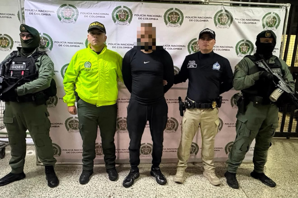 Capturan en Medellín a canadiense pedido por EE. UU. por tráfico de armas y drogas
