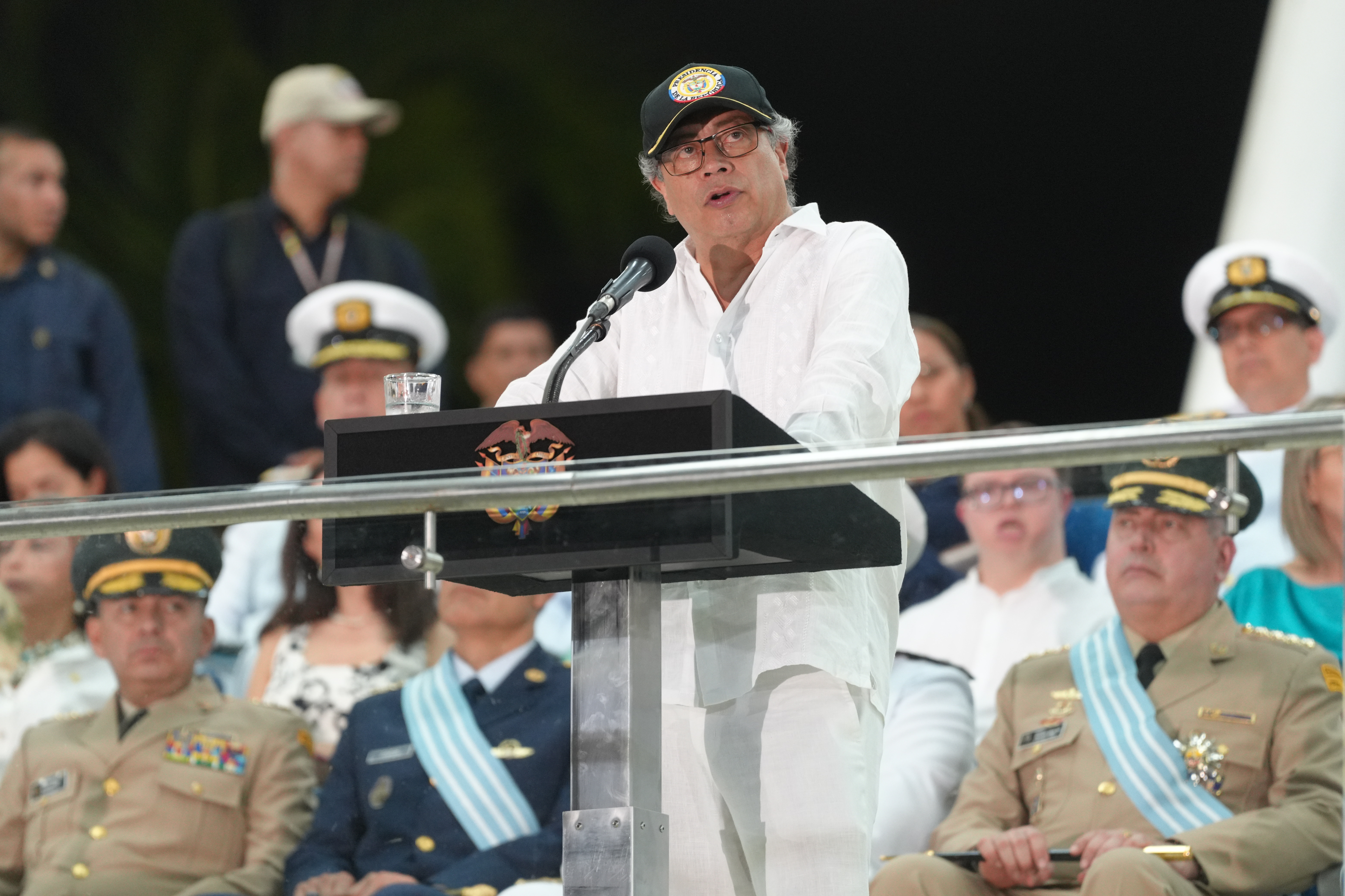 “Presentaron pruebas científicas”: Petro sobre papel de la Armada en triunfo en La Haya