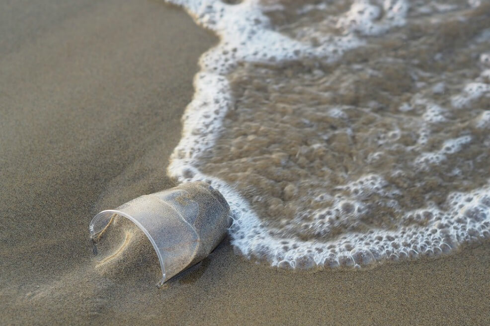 Senado aprueba ley que prohíbe plástico no reciclable en San Andrés