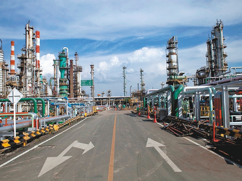 Se espera que la inversión privada en exploración energética caiga un 33 % en 2023