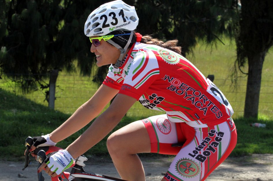 Sérika Gulumá repitió triunfo en el Tour Femenino