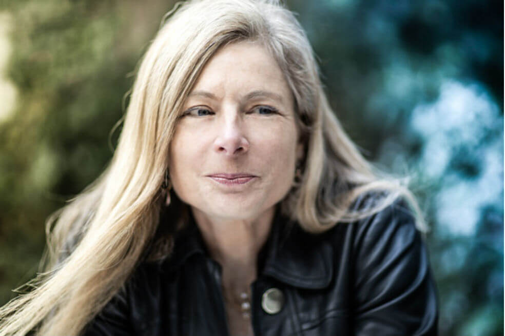 Lisa Randell, pionera en la física, dice que vivimos en «la época más inteligente y en la más estúpida»