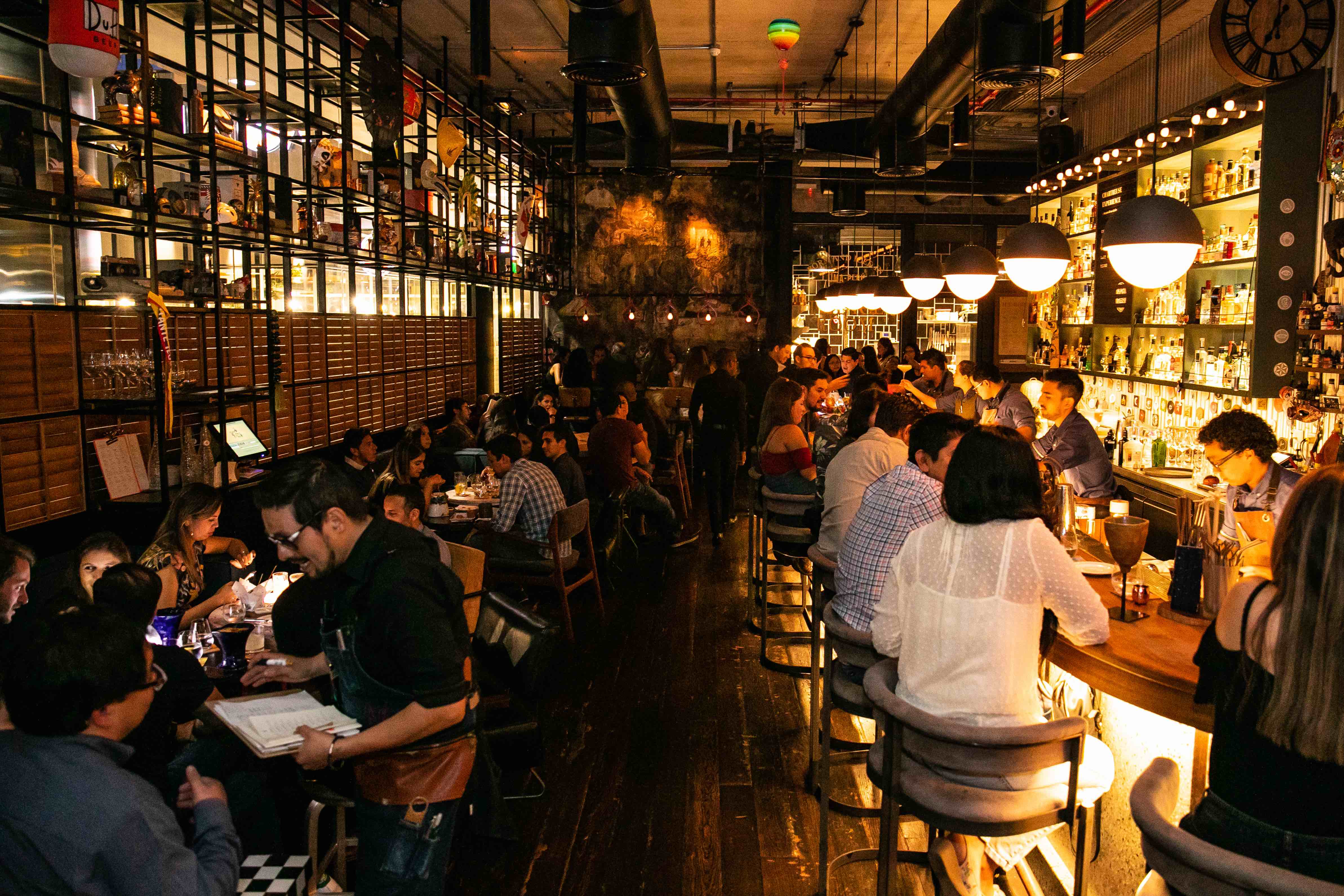 Lima de noche: bares, terrazas y recorridos imperdibles