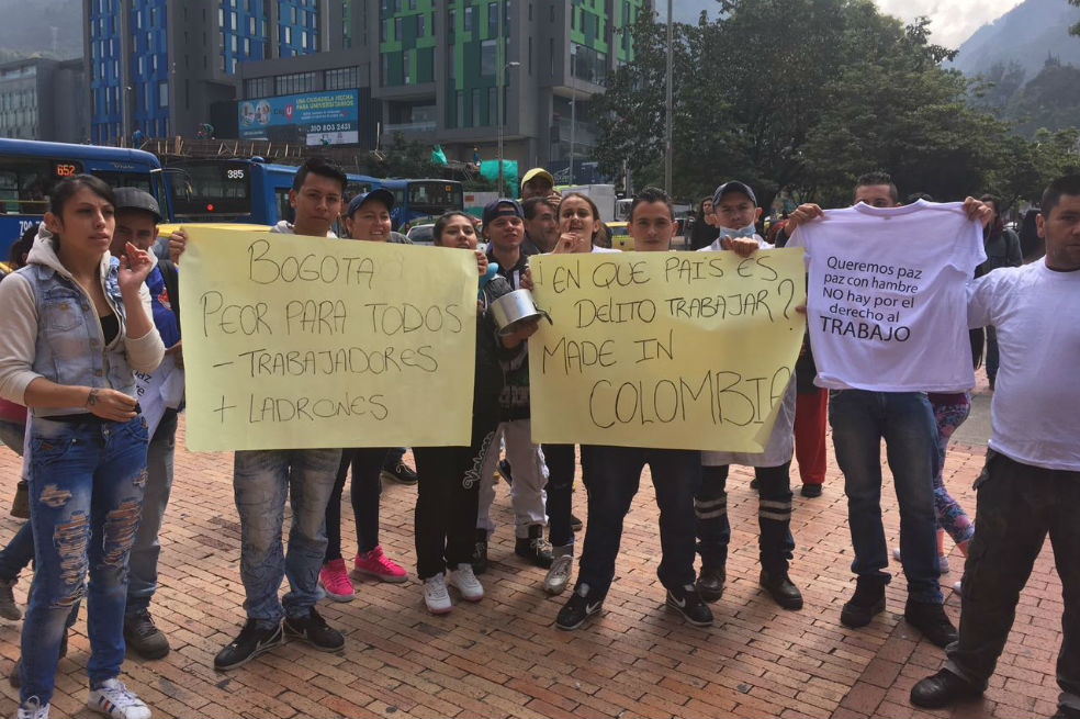 Vendedores informales en Bogotá protestaron por programa de recuperación del espacio público