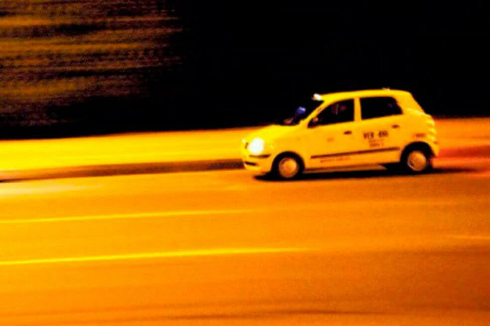 El taxista bogotano que es ejemplo de superación al volante