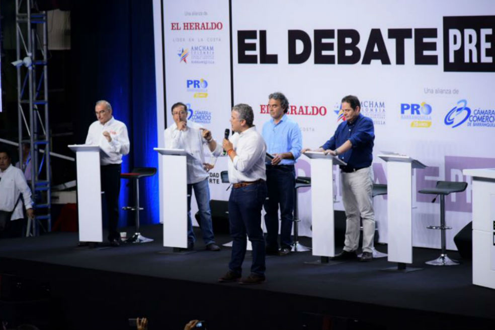 Nuevos operadores y páneles solares: las alternativas de los candidatos frente a Electricaribe