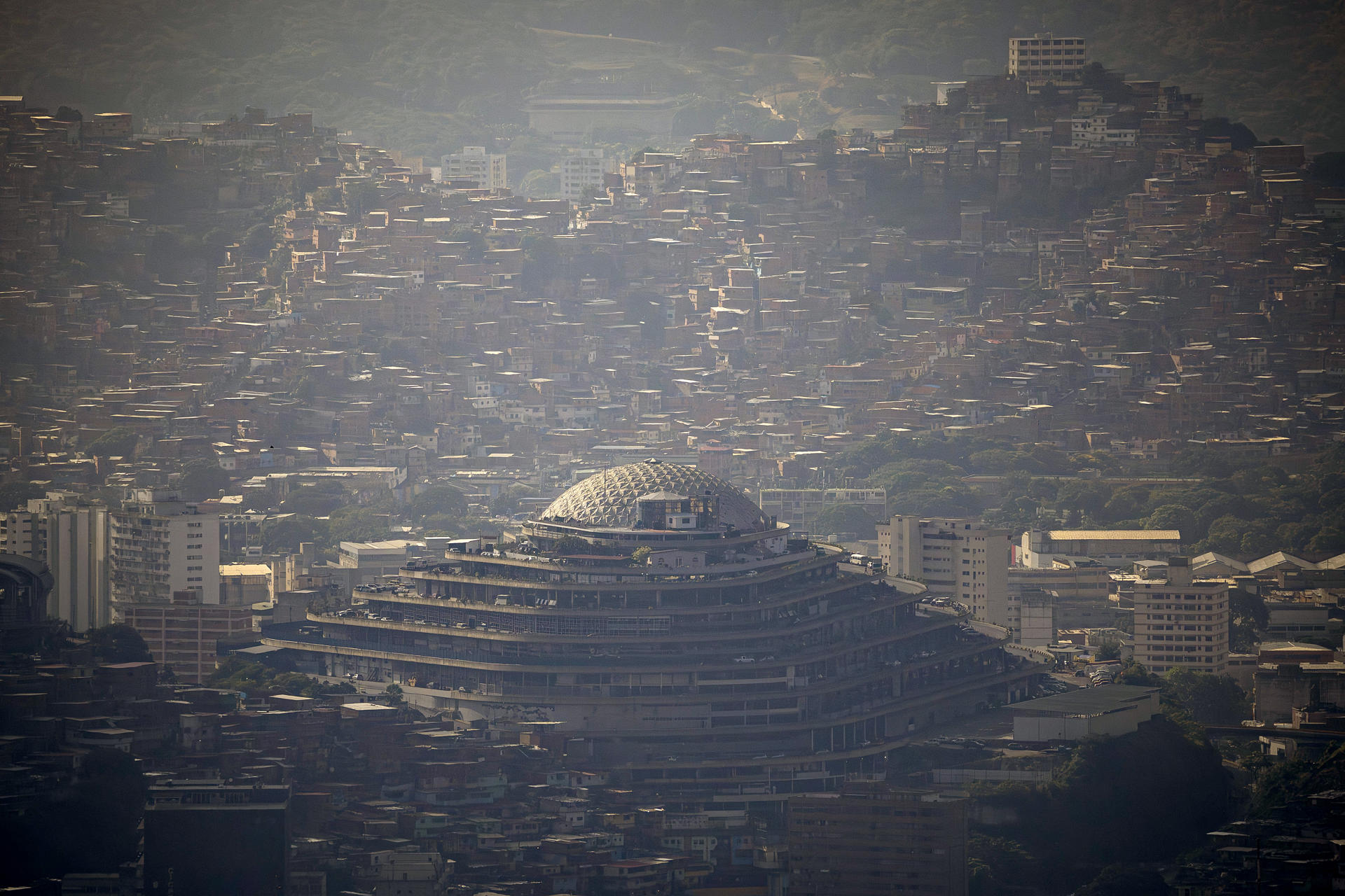 ¿Qué es el Helicoide, la prisión venezolana denunciada por torturas?
