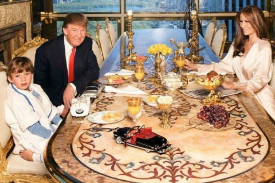 Trump celebra Acción de Gracias con su familia y un selecto menú