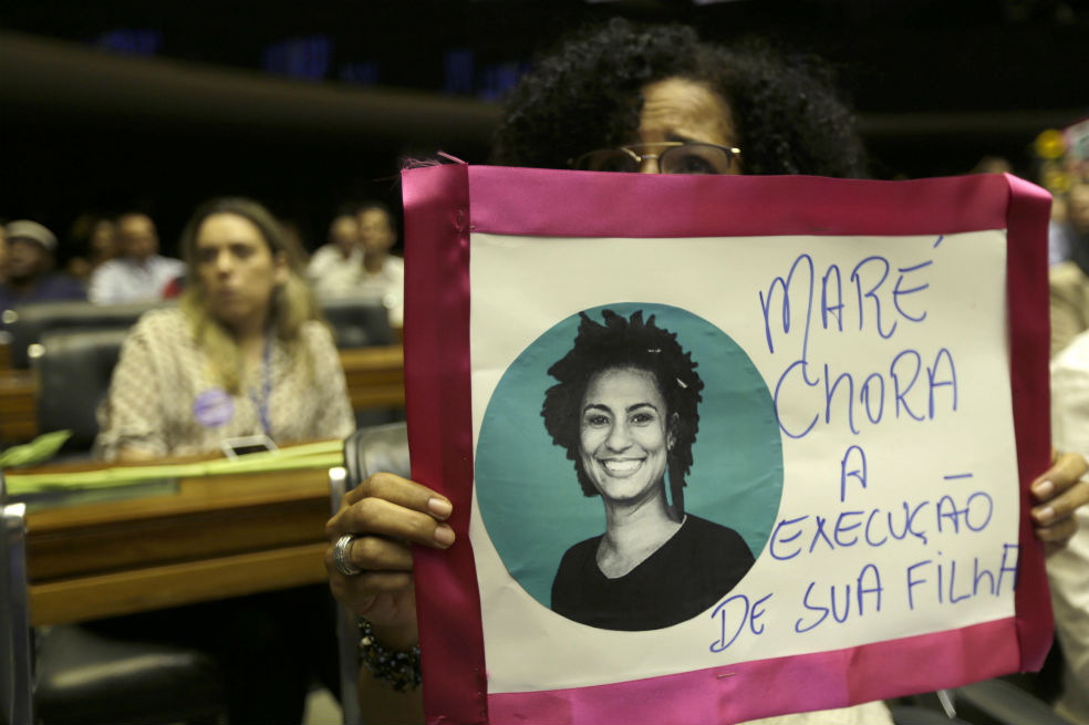 Asesinato de activista y concejala en Río conmociona a Brasil
