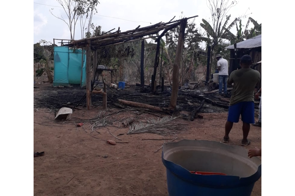 Así quedó la vivienda de Alicia Arroyo Solano luego del incendio del pasado 17 de marzo. Si usted desea aportar a la reconstrucción de su casa, puede hacerlo en la cuenta bancaria que aparece al final de la nota.