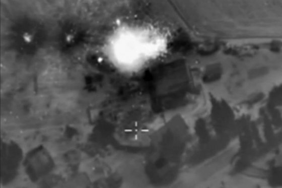 Cerca de 4.000 muertos dejan bombardeos de coalición internacional en Siria