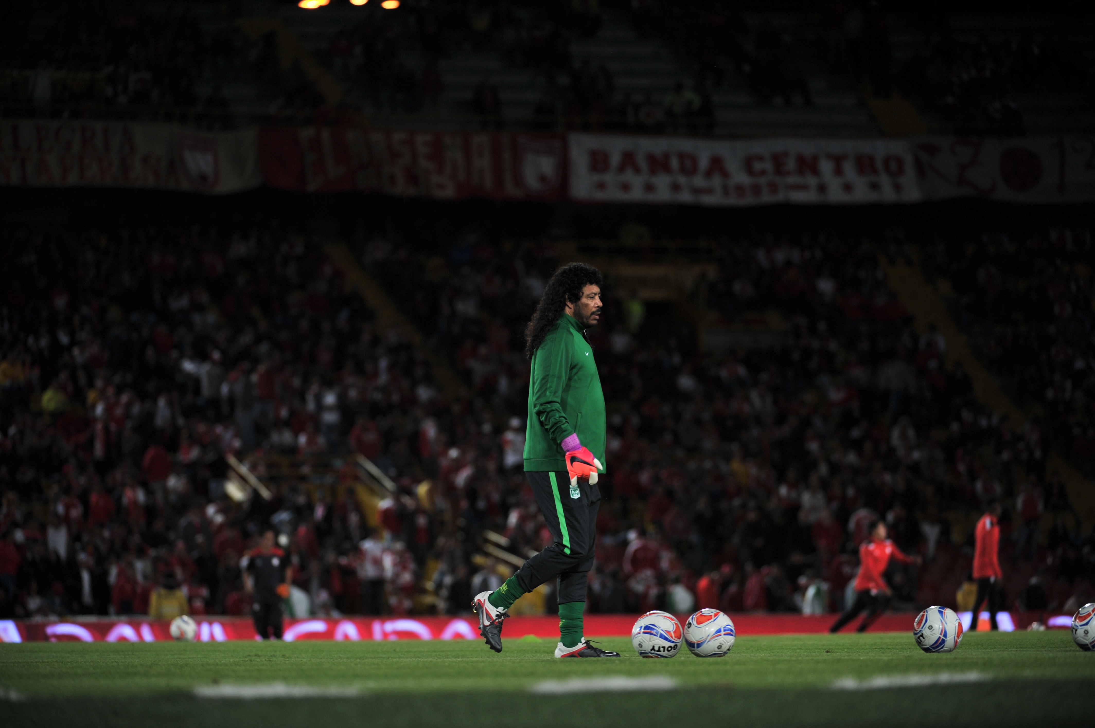 El partido judicial entre René Higuita y la SAE por una propiedad en Medellín