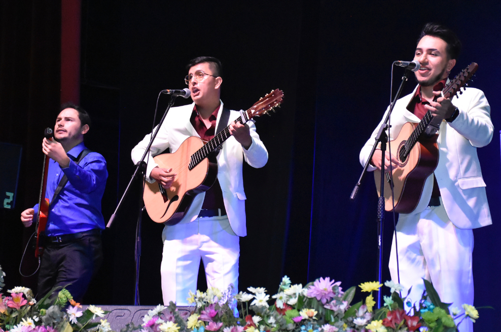 El dueto DueTorres, "Príncipes de la Canción 2023", conformado por los primos Julián e Iván Torres, harán parte del evento.