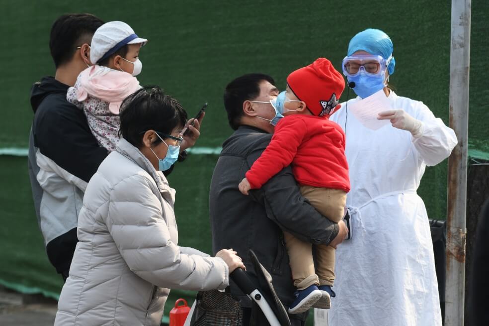 Casos de niños con coronavirus se subestiman y suponen un riesgo