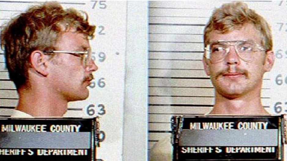 Fotos | Jeffrey Dahmer: una fortuna cuestan sus gafas y otros objetos personales