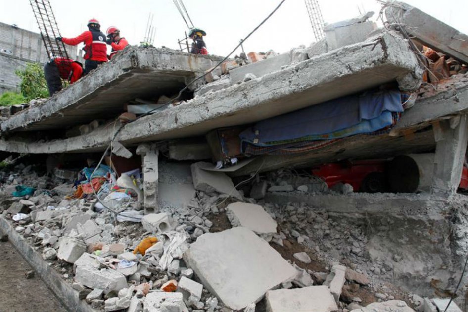 Continúan sin ser localizados 75 colombianos tras terremoto en Ecuador