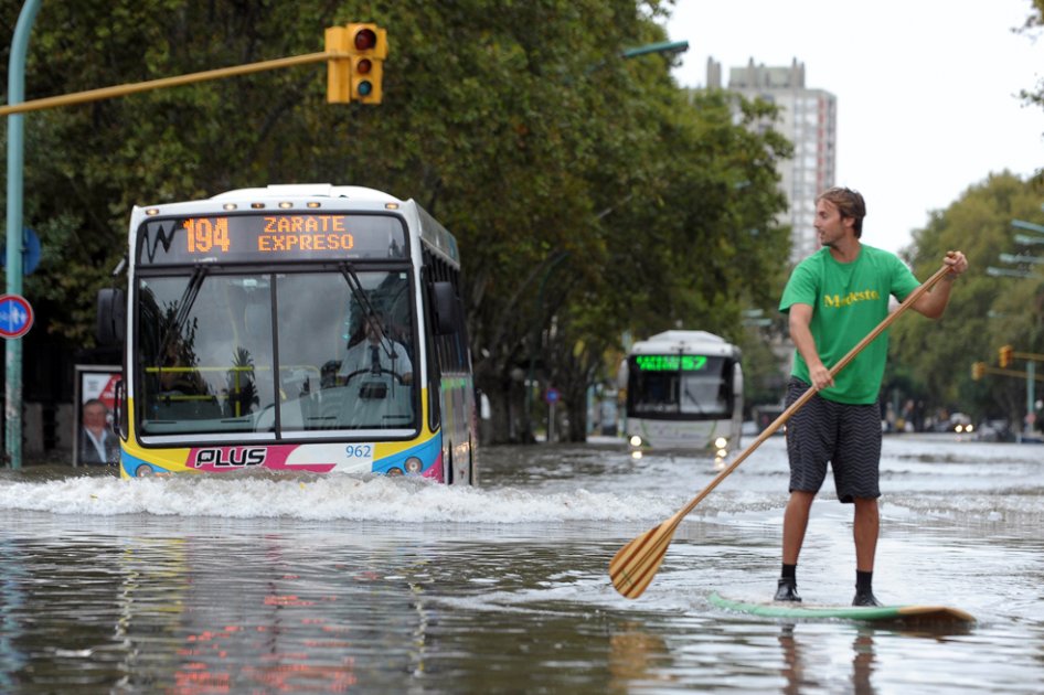 Asciende a 41 la cifra de muertos por temporal en Argentina