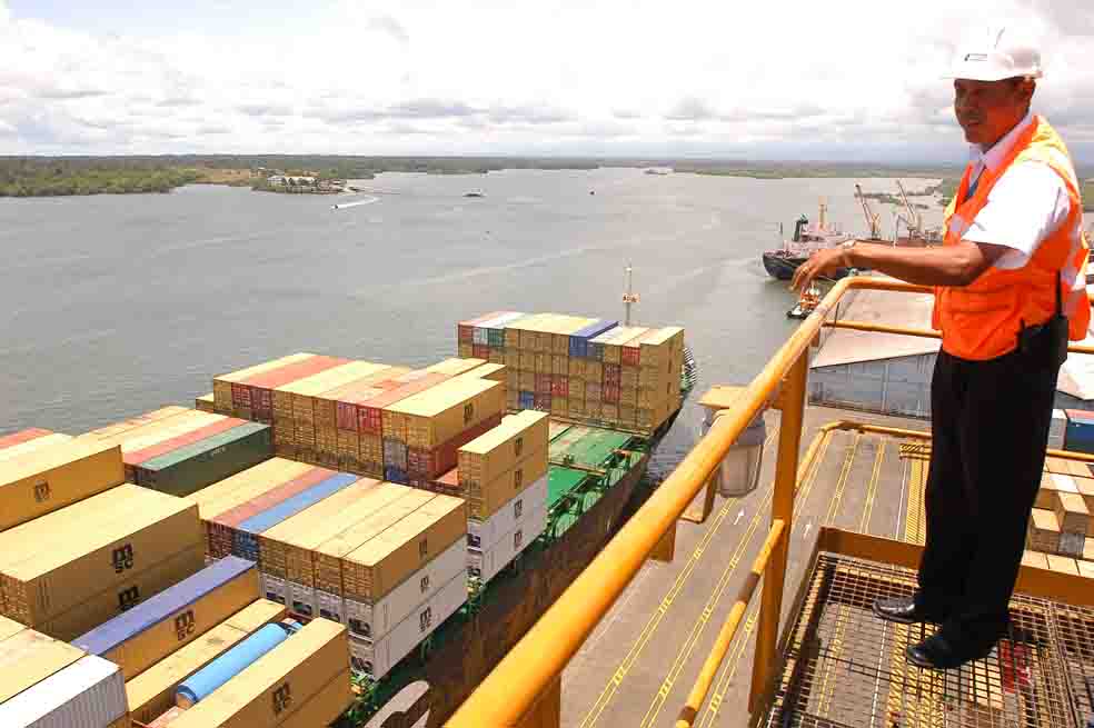 Exportaciones colombianas caerían 1,8% este año