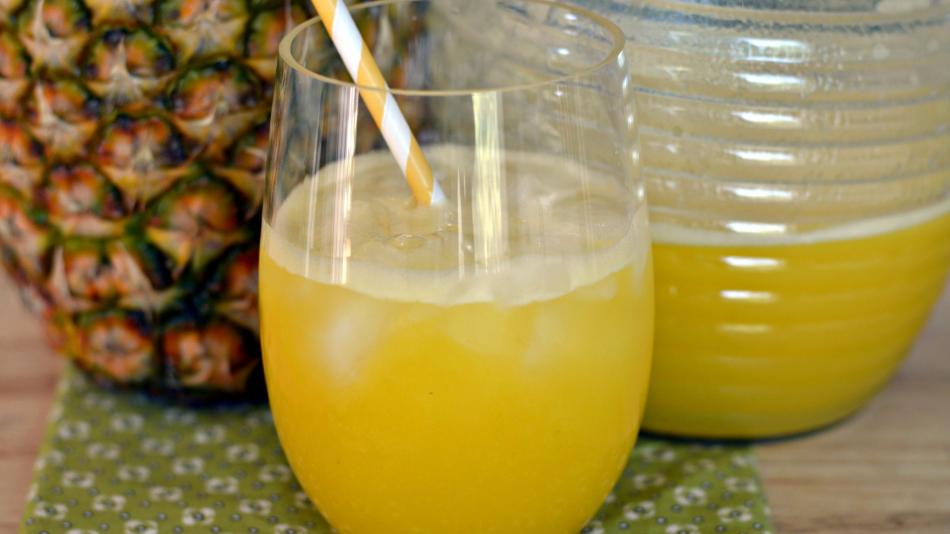 Jugo de pitaya y piña para la retención de líquidos